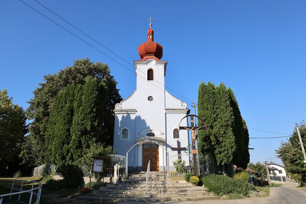 Kostola Sv. Michala Archanjela, Dolné Otrokovce Autor: Vladimír Miček