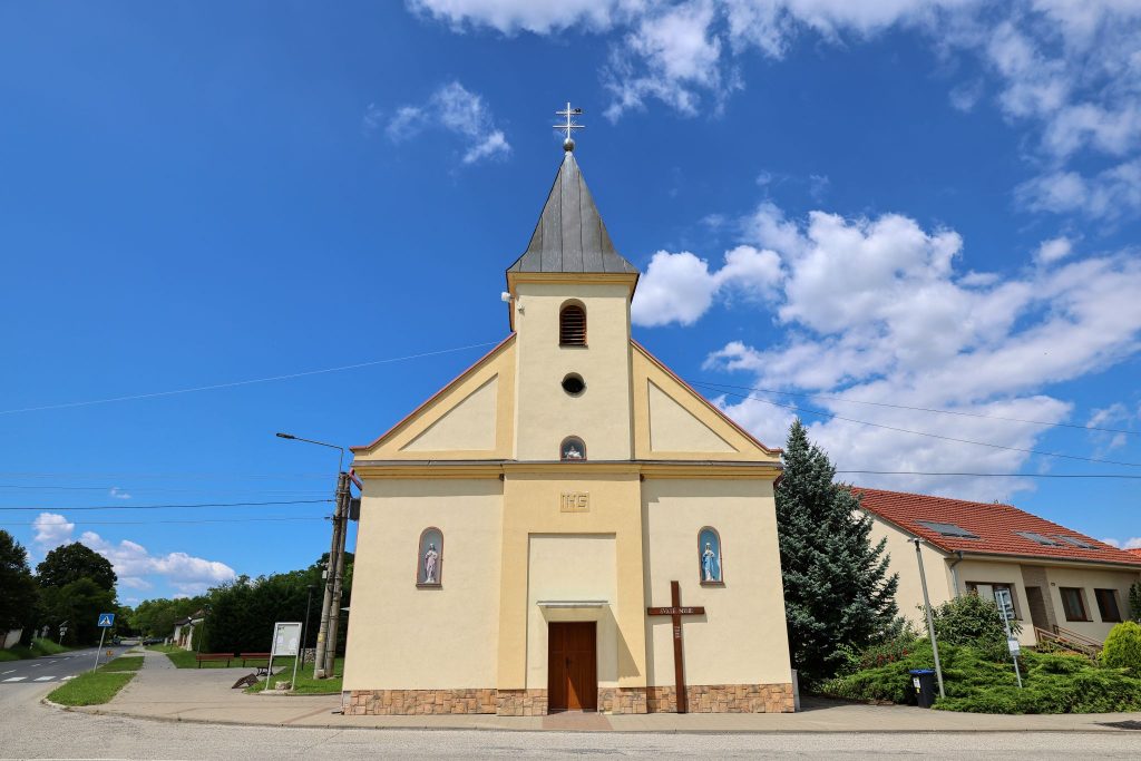 Kostol Sedembolestnej Panny Márie, Žlkovce Autor: Vladimír Miček
