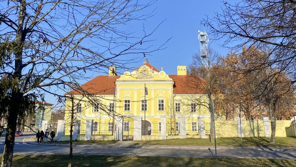 Žltý kaštieľ, Dunajská Streda