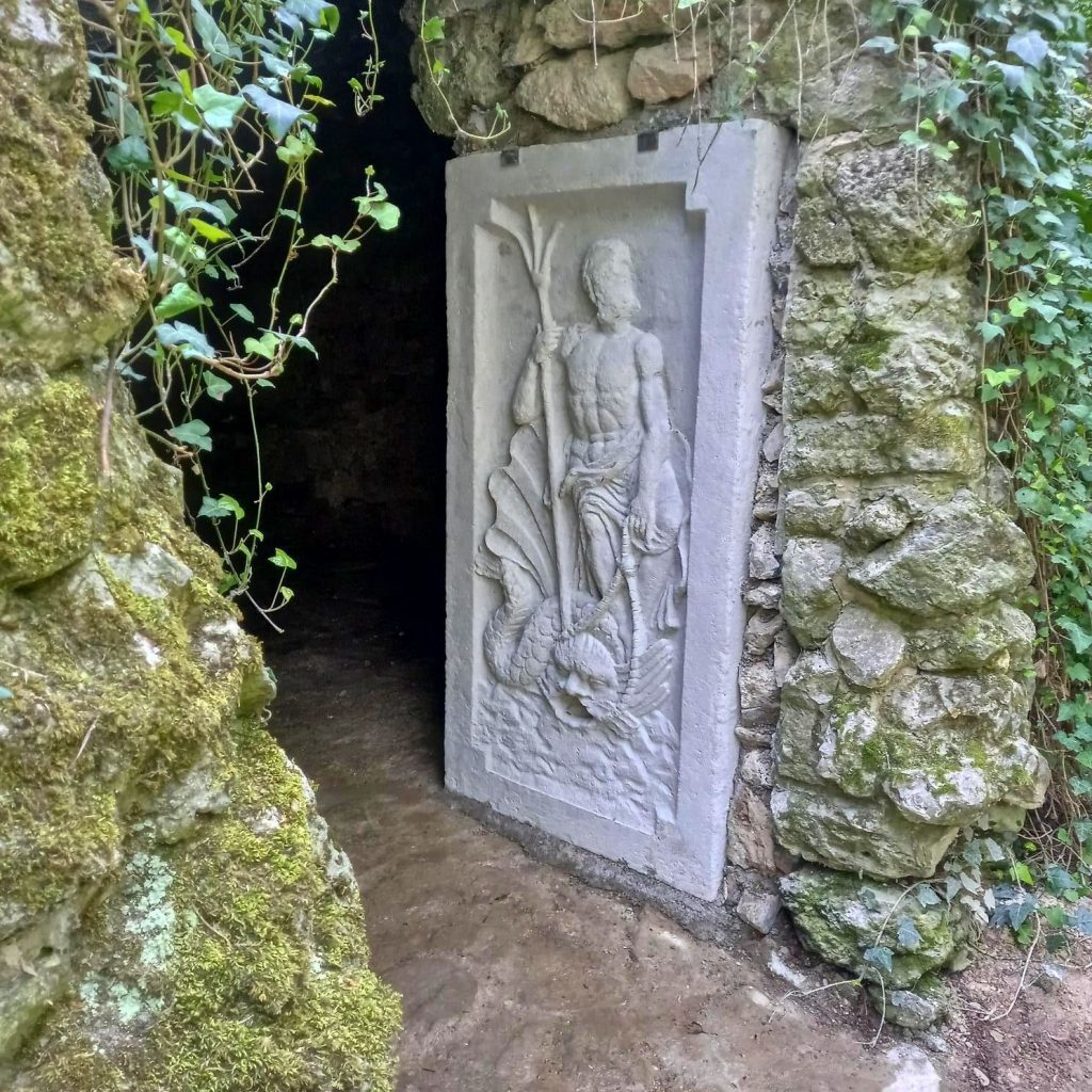 Neptún sa vrátil do Grotty v Zámockej záhrade v Hlohovci. Zdroj: Mesto Hlohovec