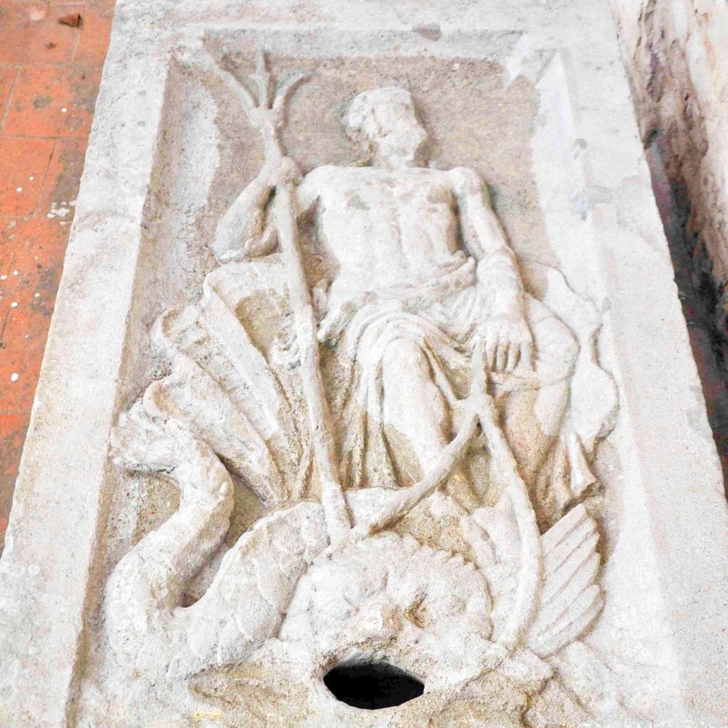 Neptún sa vrátil do Grotty v Zámockej záhrade v Hlohovci. Zdroj: Mesto Hlohovec