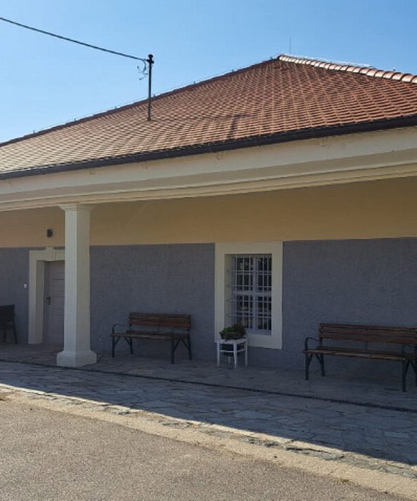 Koniareň na Holíčskom zámku Zdroj: Mesto Holíč