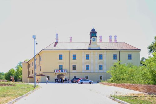 Hlohovecký zámok2